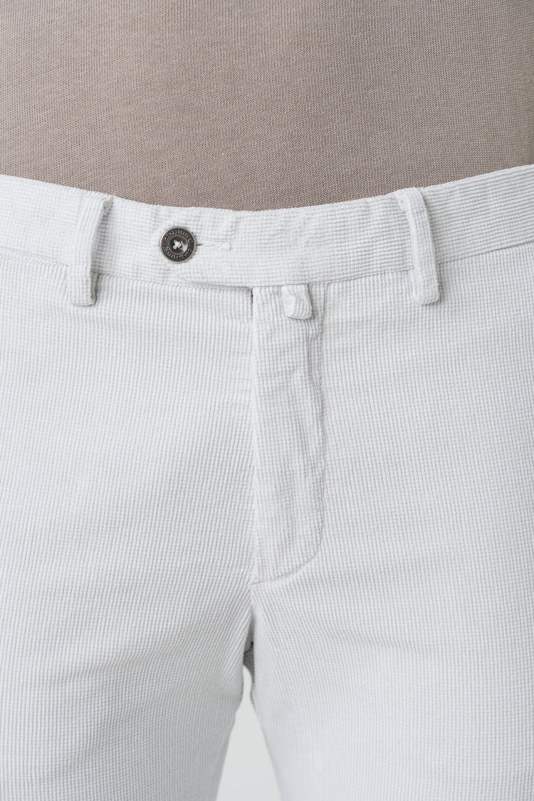 Pantaloni Slim Fit in Velluto Armaturato Bianco