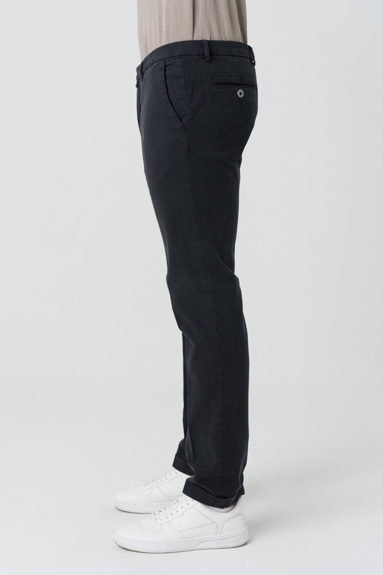 Pantaloni Slim Fit in Gabardine Nero