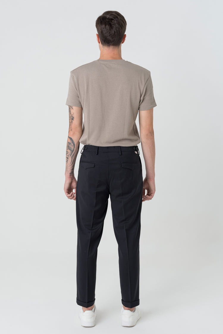 Pantaloni Carrot Fit in Lana 110'S Blu