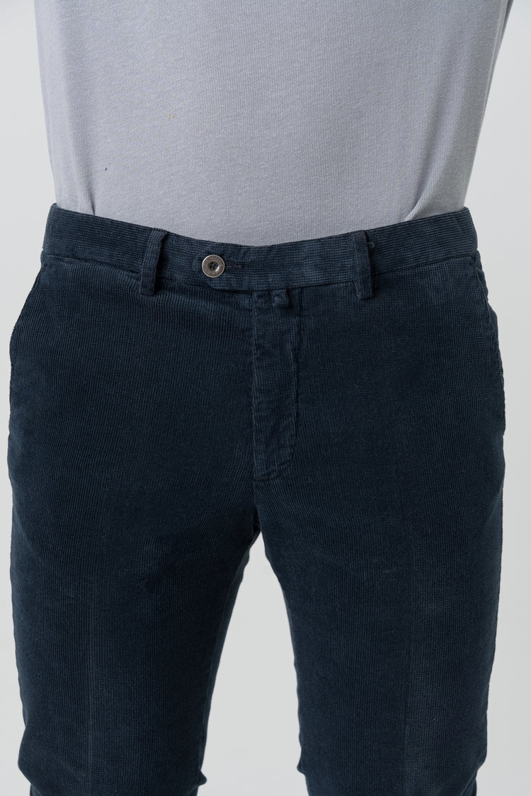 Pantaloni Slim Fit in Velluto Armaturato Blu