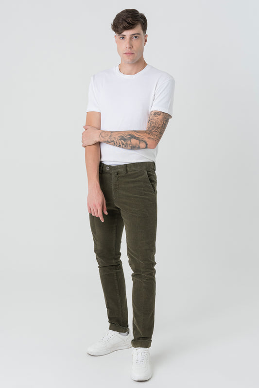 Pantaloni Slim Fit in Velluto Armaturato Verde