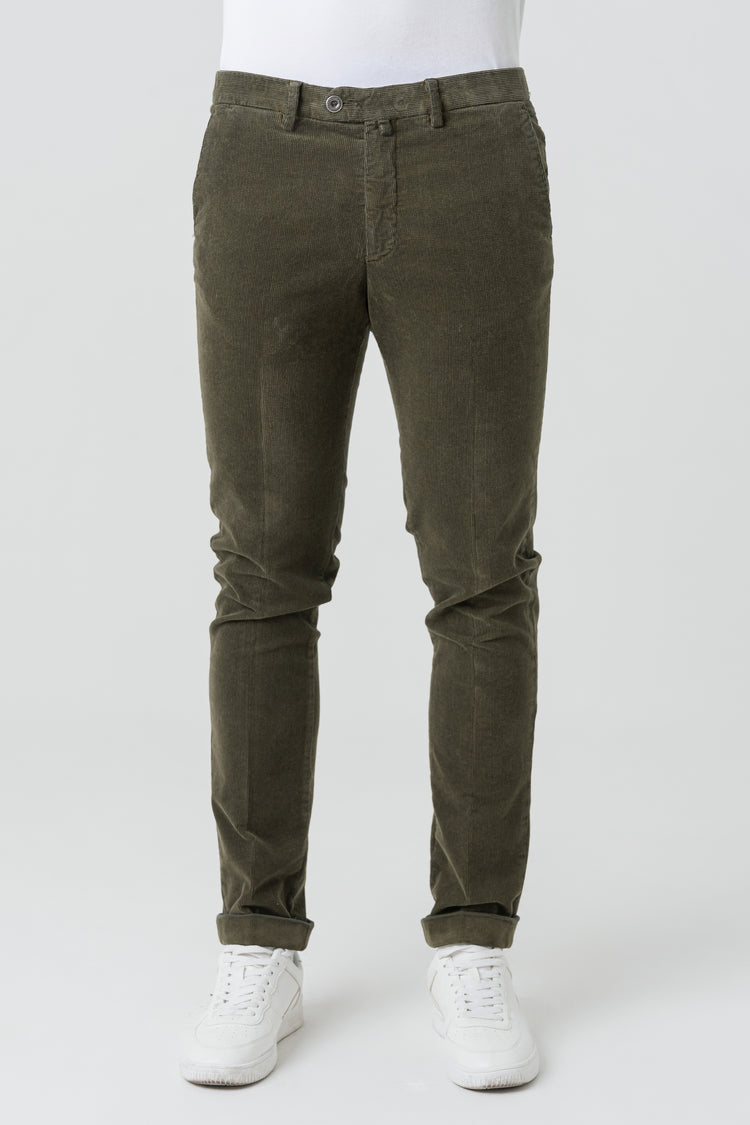 Pantaloni Slim Fit in Velluto Armaturato Verde