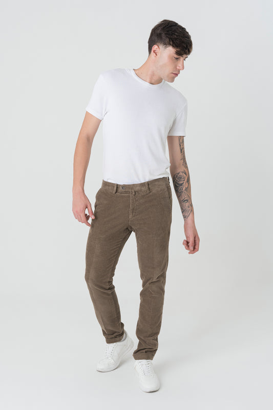 Pantaloni Slim Fit in Velluto 1000 Righe Marrone