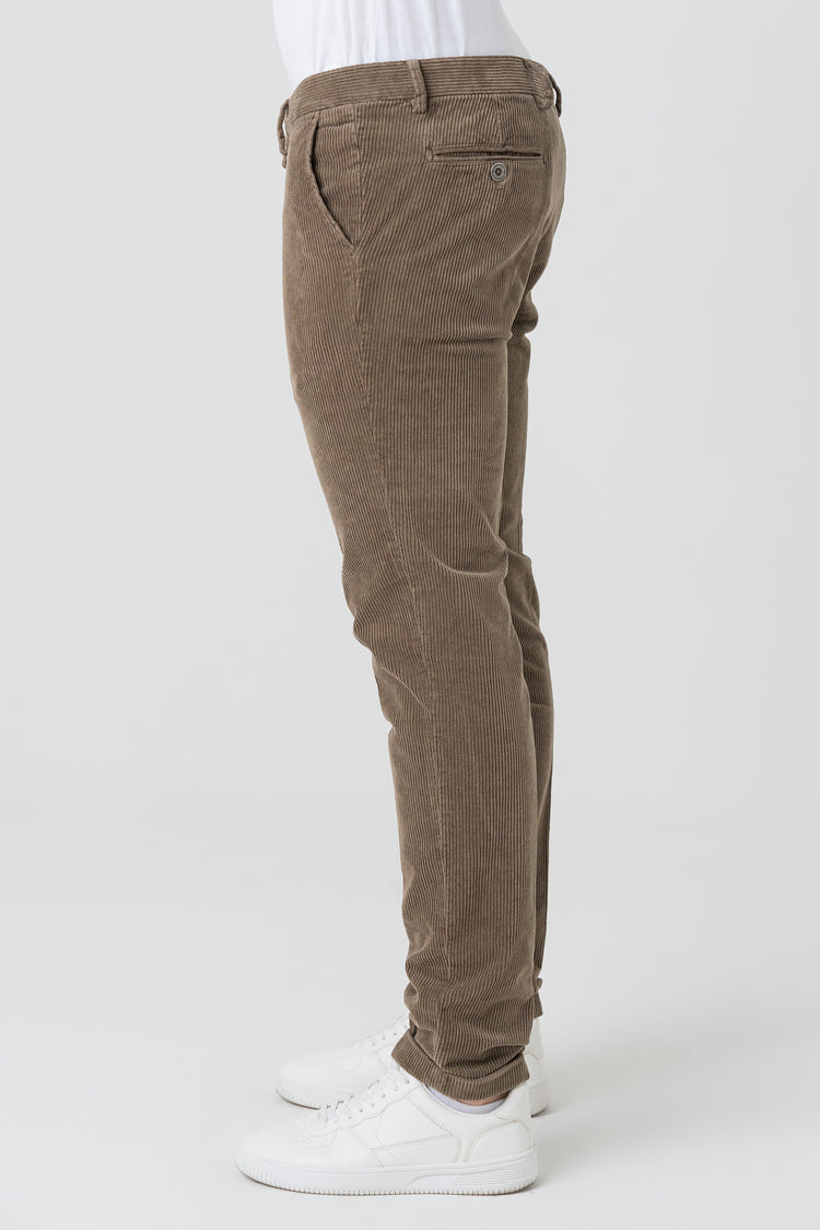 Pantaloni Slim Fit in Velluto 1000 Righe Marrone