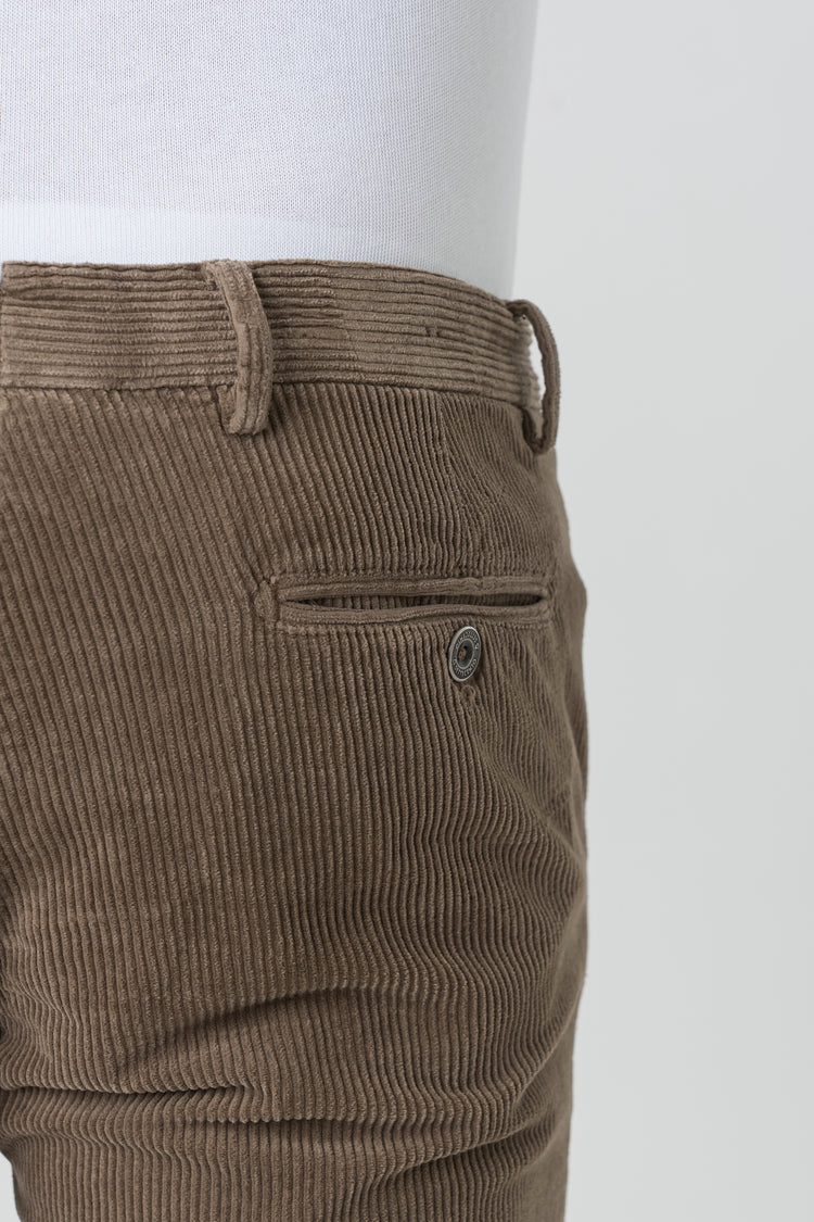 Pantaloni Slim Fit in Velluto 1000 Righe Marrone