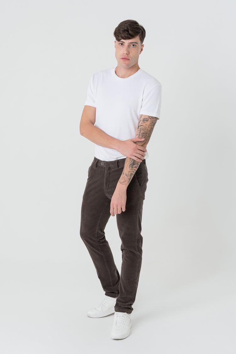 Pantaloni Slim Fit in Velluto Armaturato Marrone Scuro