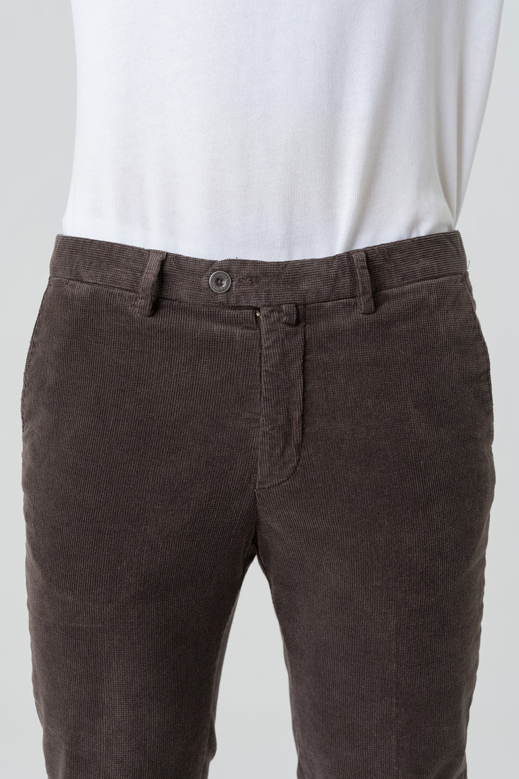 Pantaloni Slim Fit in Velluto Armaturato Marrone Scuro