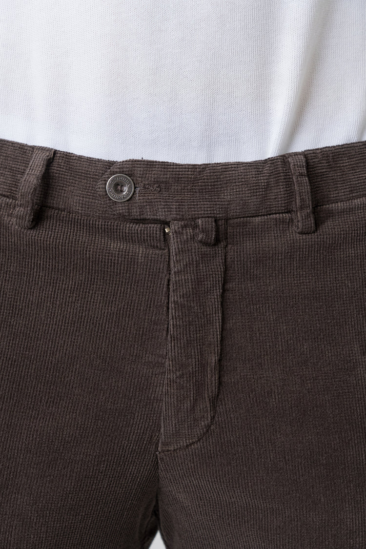 Pantaloni Slim Fit in Velluto Armaturato Marrone Scuro