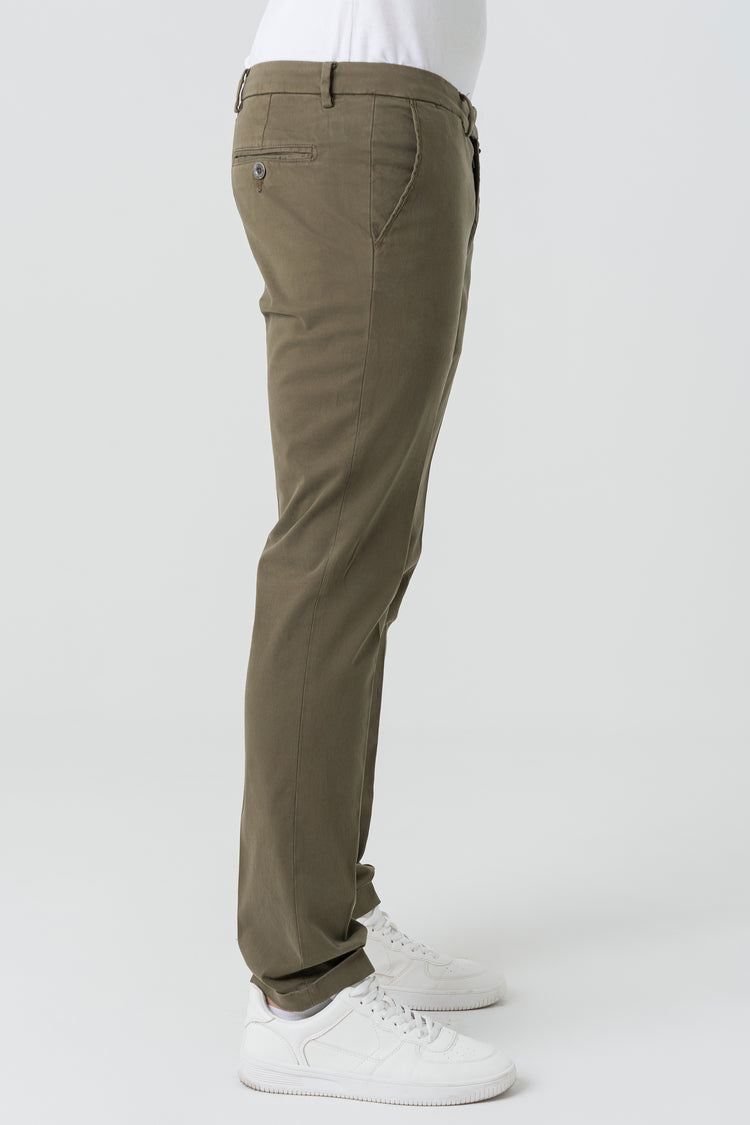 Pantaloni Slim Fit in Raso Saten Verde